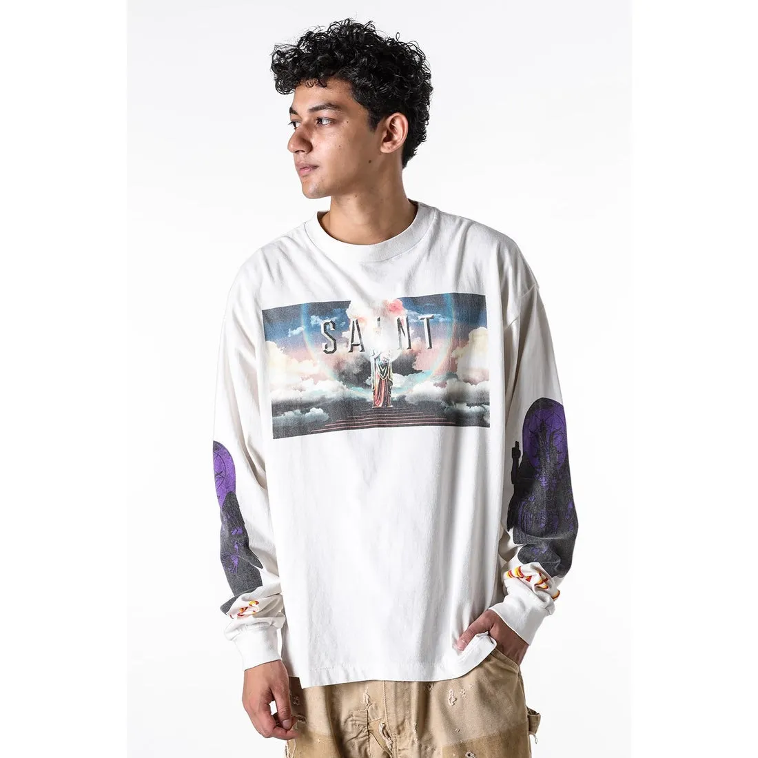 SAINT Mxxxxxx SAINT PICTURES L/S TEE/WHITE Columbia Pictures SAINT Goddess Long Sleeve Off-White S-XL Pays tribute to the Columbia Pictures Title Goddess. Full of fun. Ready-made clothes are washed. The texture is soaring. Authentic level printing is restored. Look for cylindrical seamless fabrics. It is almost meaningless if it is not a cylindrical fabric.